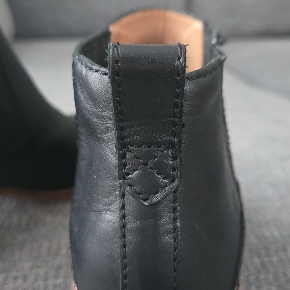 Madewell Black Leather Bonham Chelsea Western Ankle Booties Size 9.5 - Picture 5 of 16